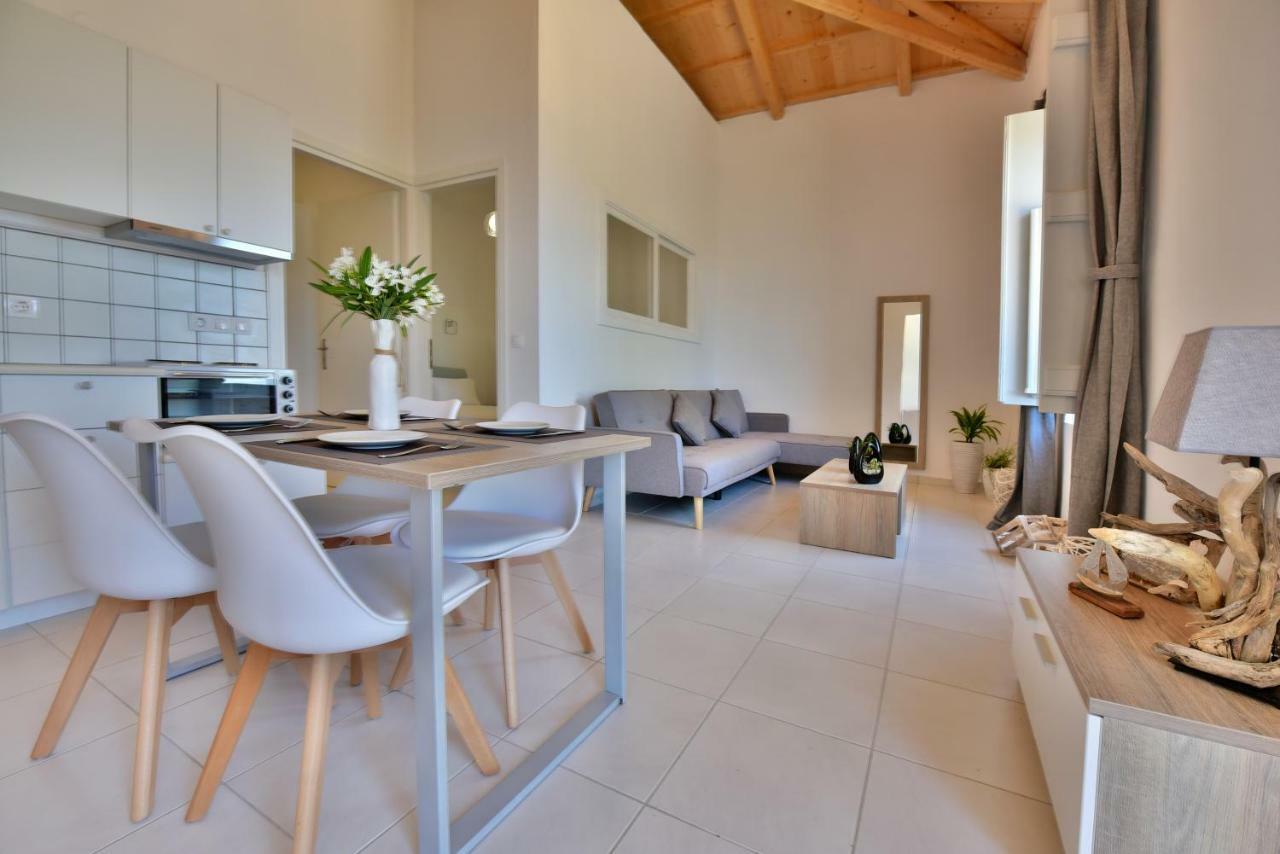 伊兹拉Douskos Beach House公寓 外观 照片